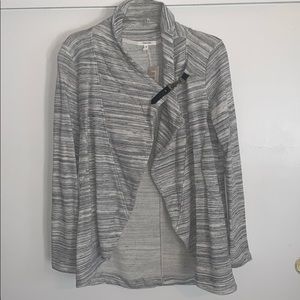 NWT Maurices cape style sweater/sweatshirt. Grey